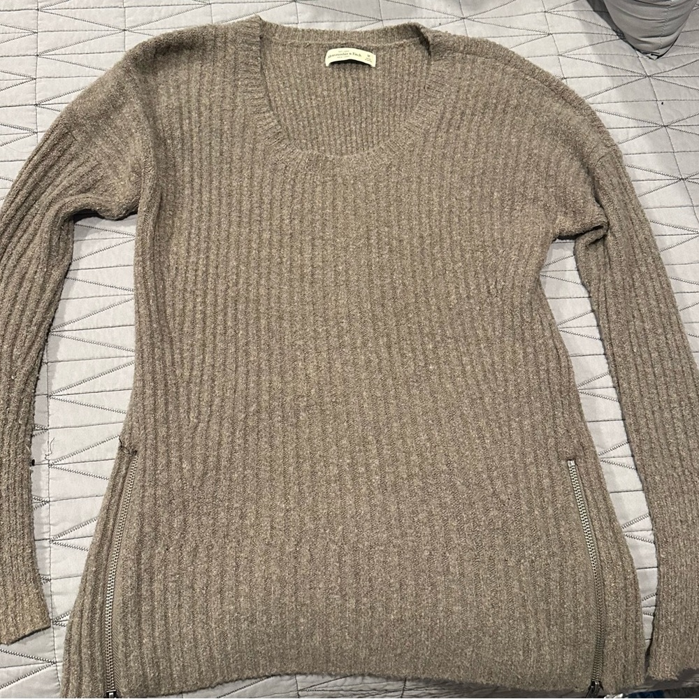 Abercrombie Sweater Top